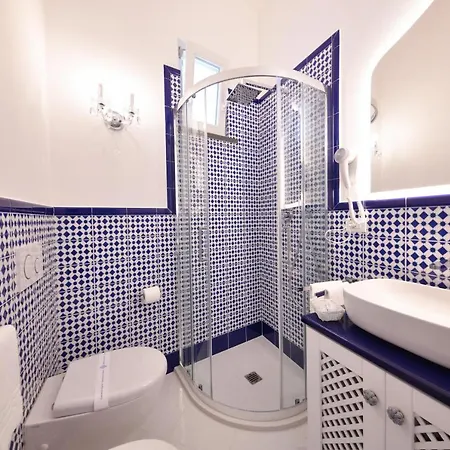 King - Luxury Bed & Breakfast